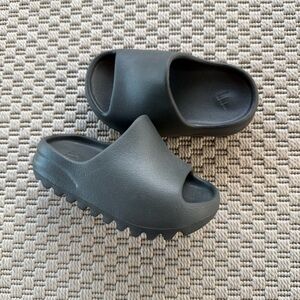 yeezy slide kids slate grey slipper slides